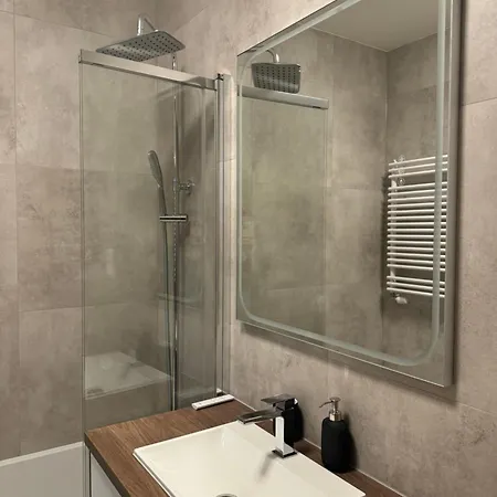 Nowy Apartament Krolowej Jadwigi Darmowe Miejsce W Hali Garazowej Daire *