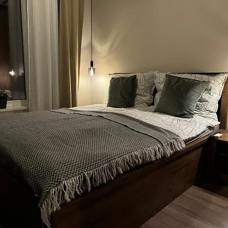 アパート Nowy Krolowej Jadwigi 14 ビィドゴシュチュ