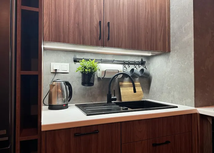 Nowy Krolowej Jadwigi 14 *